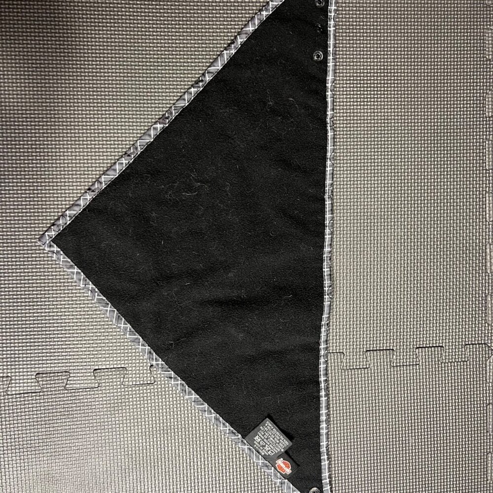Harley-Davidson Skull Plaid Adjustable Dog Bandana Black & Gray Snap Closure - Picture 3 of 4